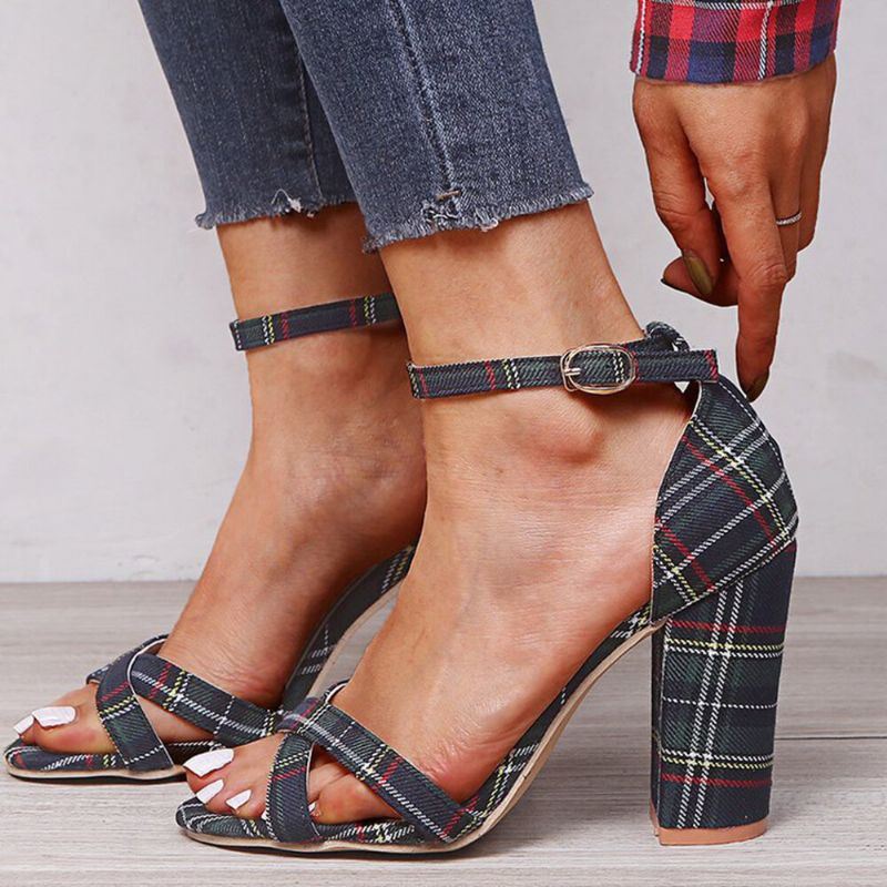 Naisten Plus Size Lattice Chunky Heel Peep Toe Solki Kesäkorkoiset Sandaalit