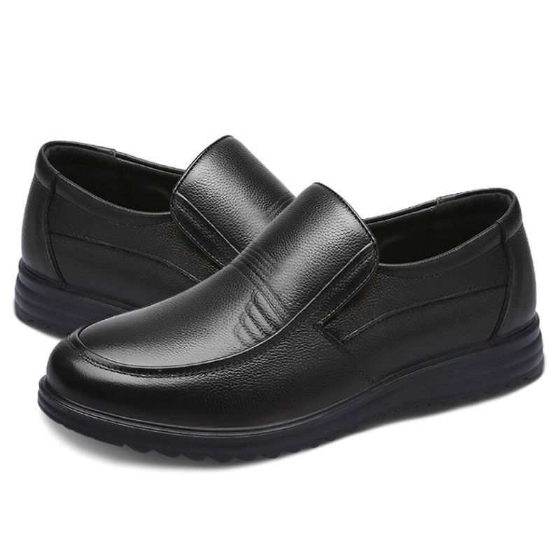 Miesten Pyöreä Toe Comfort Slip On Business Casual Loafers Puuvillakengät