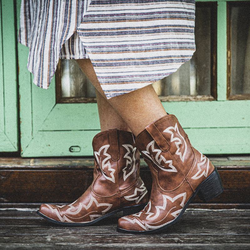 Naisten Folkways Kukkakirjailoidut Paksut Heel Slip-on Lyhyet Cowboy-saappaat