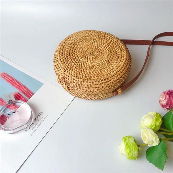 Naisten Straw Hollow Out Crossbody Bag Matka-olkalaukku