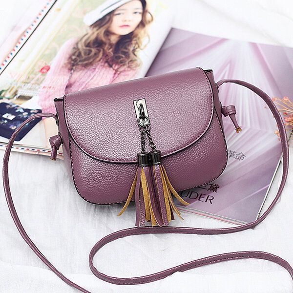 Naisten Vintage Solid Tupsu Crossbody Bag Vapaa-ajan Olkalaukku