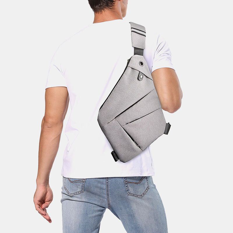 Miesten Polyesteri Vedenpitävä Monitaskuinen Rintalaukku Monitoiminen Kuulokeaukko Design Crossbody Laukku Sling Bag