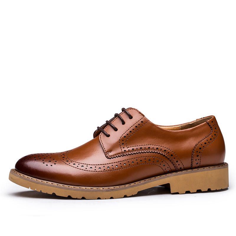 Miesten Aitoa Nahkaa Brogue Veistetty Business Casual Oxfords