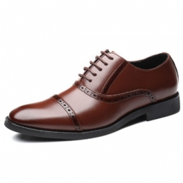 Miesten Brogue Carved Casual Business Oxfords -mekkokengät