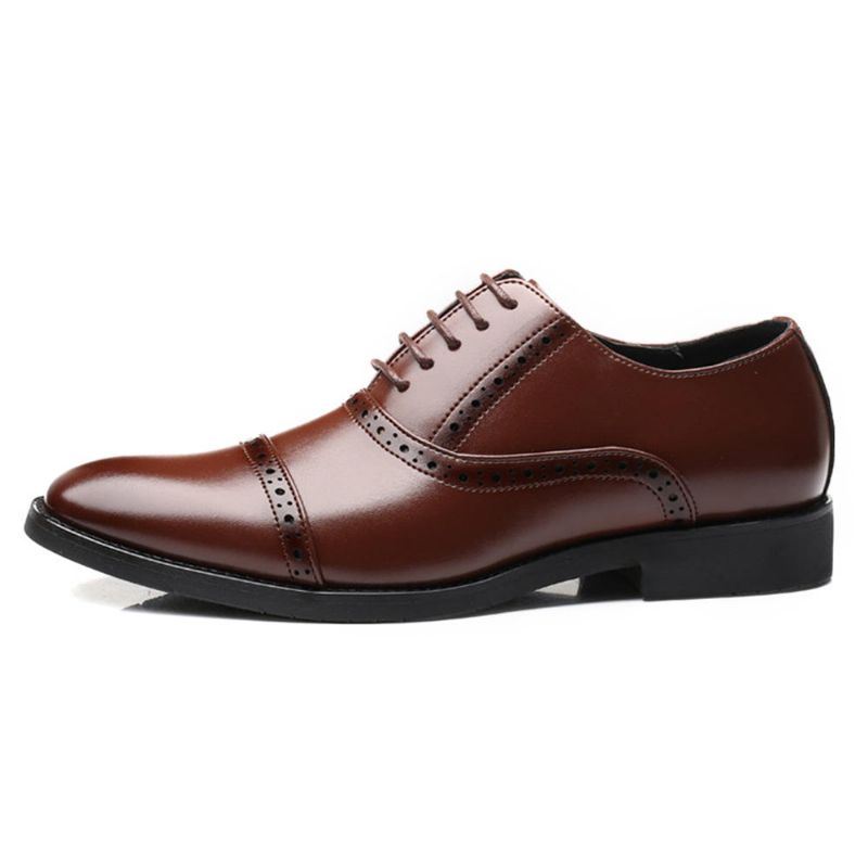 Miesten Brogue Carved Casual Business Oxfords -mekkokengät