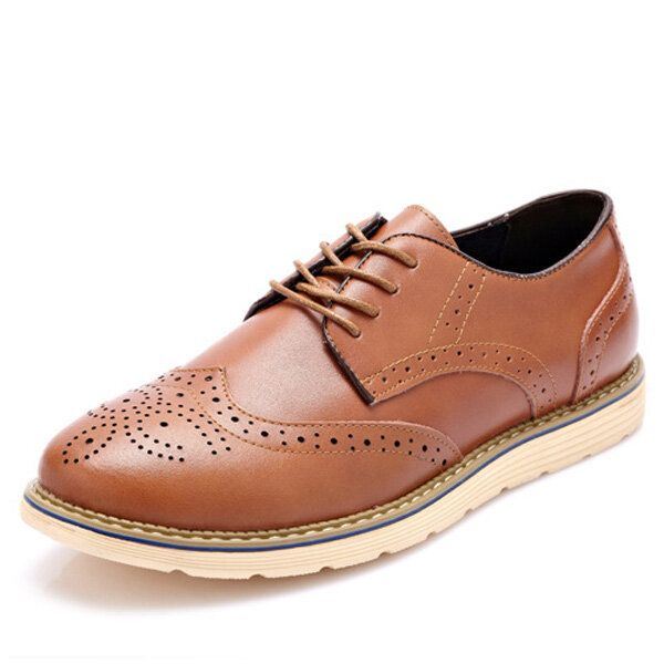 Miesten Muoti Brogue-kengät Nauhakiinnitys Pyöreävarvas British Oxfords